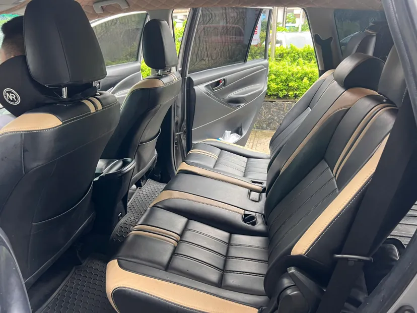 Hình ảnh xe TOYOTA INNOVA 2017 2.0MT - 16 VẠN