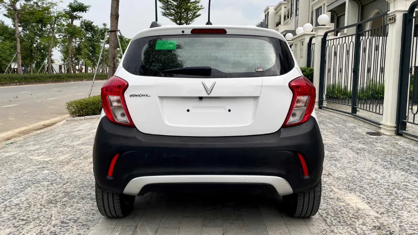 Hình ảnh xe VINFAST FADIL 2021 TRẮNG - 20000KM