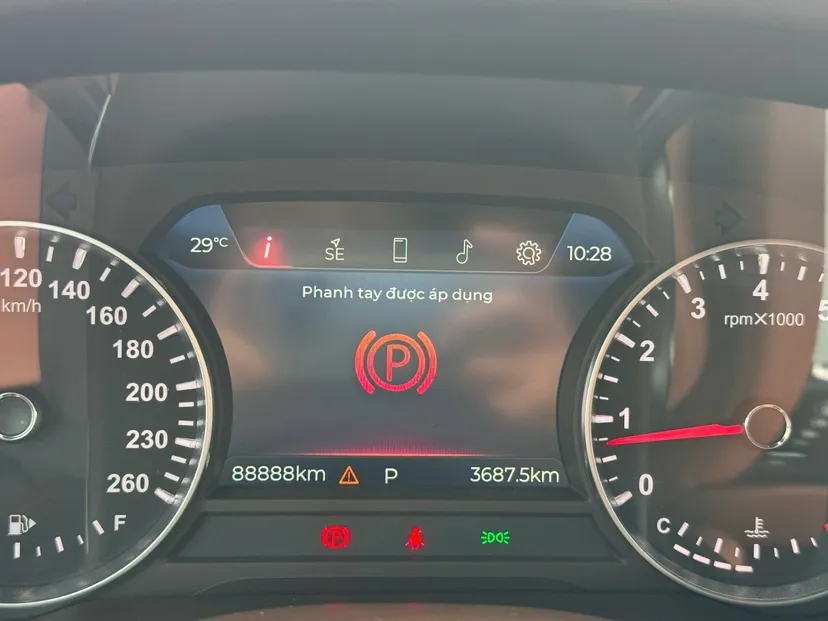 Hình ảnh xe Lux Sa Pre 2020 đi 8,8 vạn 1 chủ full lịch sử hãng