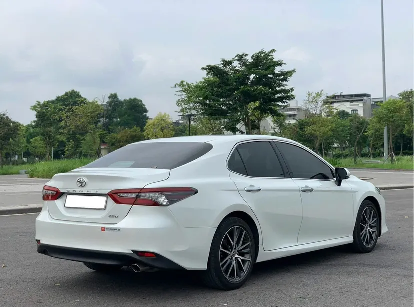 Hình ảnh xe Camry 2.0Q nk Thailand 2022 odo 3v km