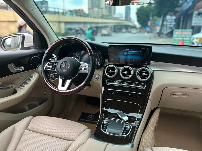 Hình ảnh xe Mercedes Benz GLC200 2021- 20.000km