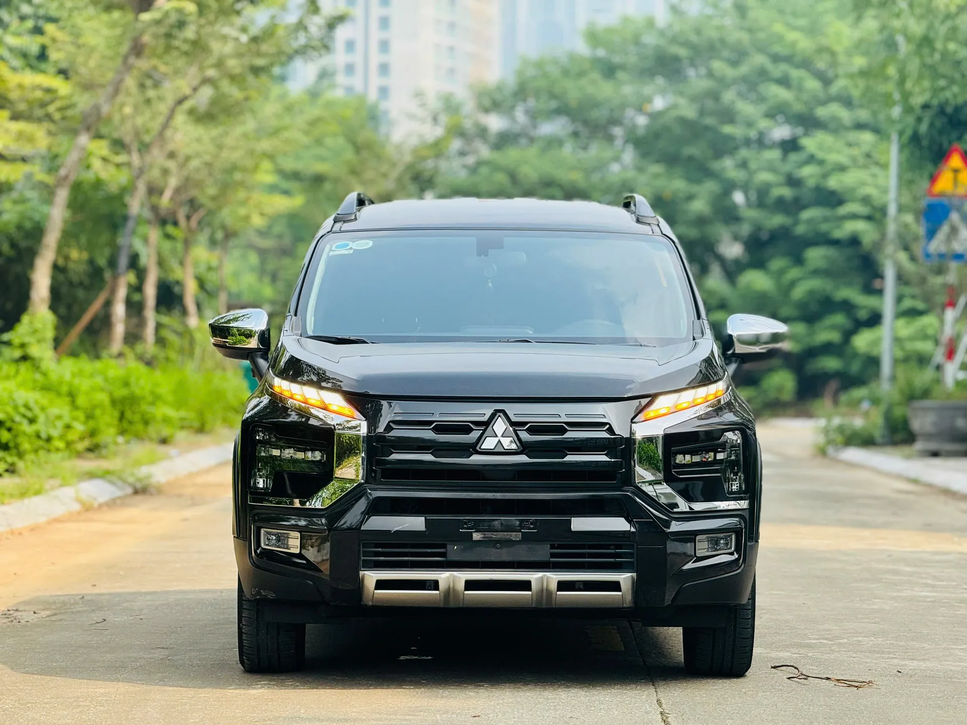Hình ảnh xe Mitsubishi Xpander 1.5AT Cross 2023