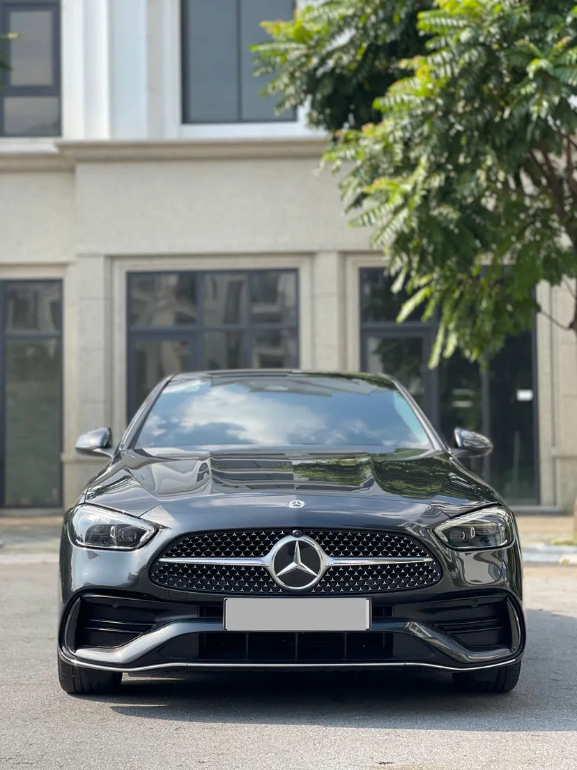 Hình ảnh xe Mercedes C300 AMG xám/đen 2022 - V1